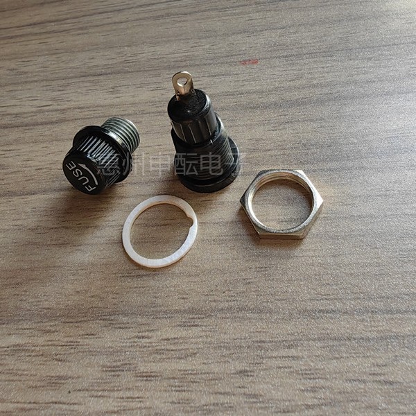 R3-12E面板保险丝座 双平面 双切面  5*20  电木材质  耐高温