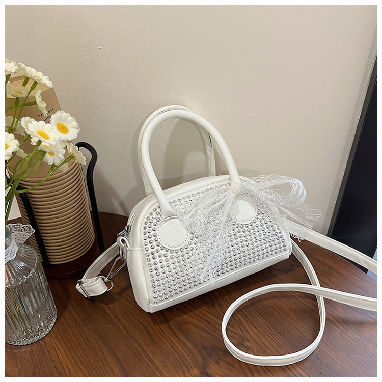 178g Weight Polyester Lining Material Sewing Thread Fashion Element Zipper Closure Type Single Shoulder Strap Strap Type Saddle Bag Bags Type Casual Occasion Pu Leather Material Bow Knot Pattern All Seasons Season Women's Gender Streetwear Style Square Shape Women's Pu Leather Bow Knot Streetwear Sewing Thread Square Zipper Saddle Bag 10