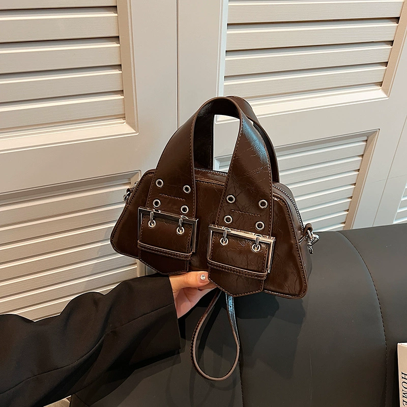 Retro handheld shoulder bag, high-quality style, 2023 collection