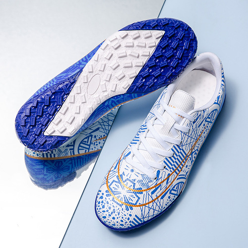 Football shoes low-top long spikes broken spikes professional training shoes for teenagers and students wholesale foreign trade sports shoes