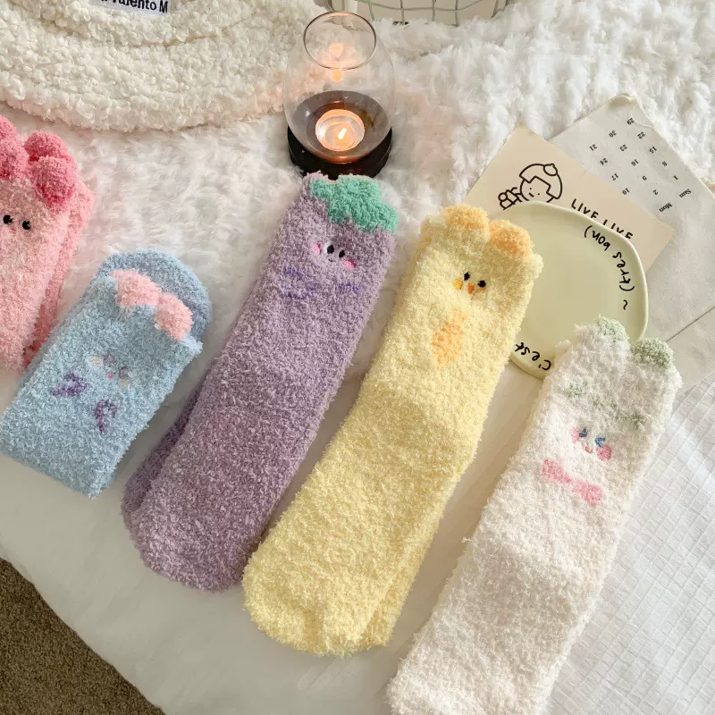 小黄鸭珊瑚绒袜子女秋冬加绒睡觉可爱家居加厚睡眠袜中筒保暖袜