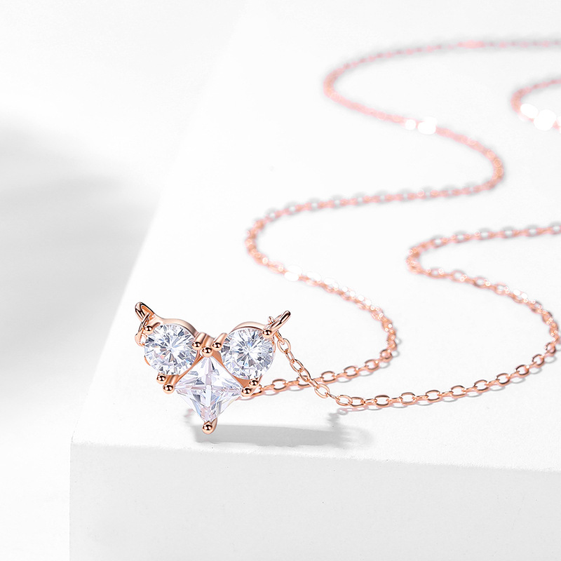 S925 collar de moda estilo coreano nicho diseño melocotón corazón de las mujeres en línea rojo ins estilo circón Cadena de clavícula colgante de moda