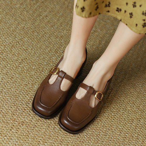 English-style small leather shoes for women, with a sense of design, niche medium-high wedge heels for women, 2024 autumn French retro brown open-toe single shoes