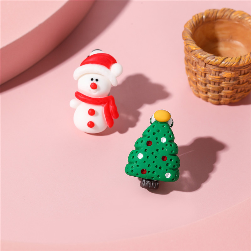 Cartoon Style Snowman Resin Kidu0027S Ear clips 1 Pair