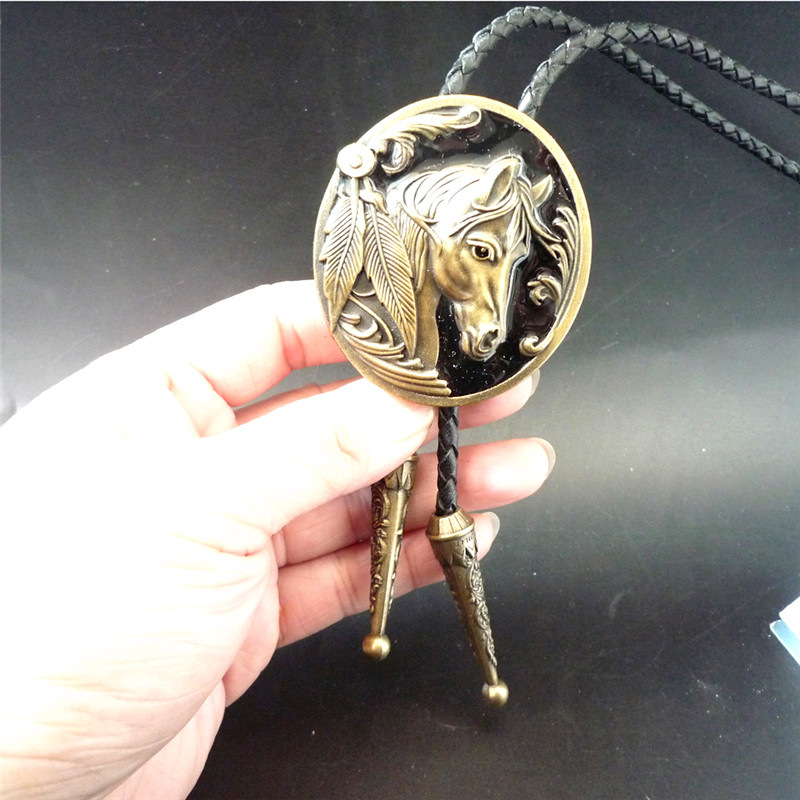 马术波洛领带男斗牛犬T恤休闲配饰美国西部bolo tie仿皮浮雕吊坠