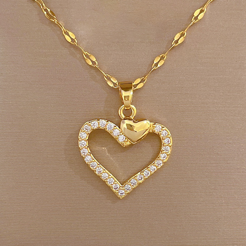 Wholesale Fashion Heart Shape Titanium Steel Copper Inlay Zircon Pendant Necklace display picture 2