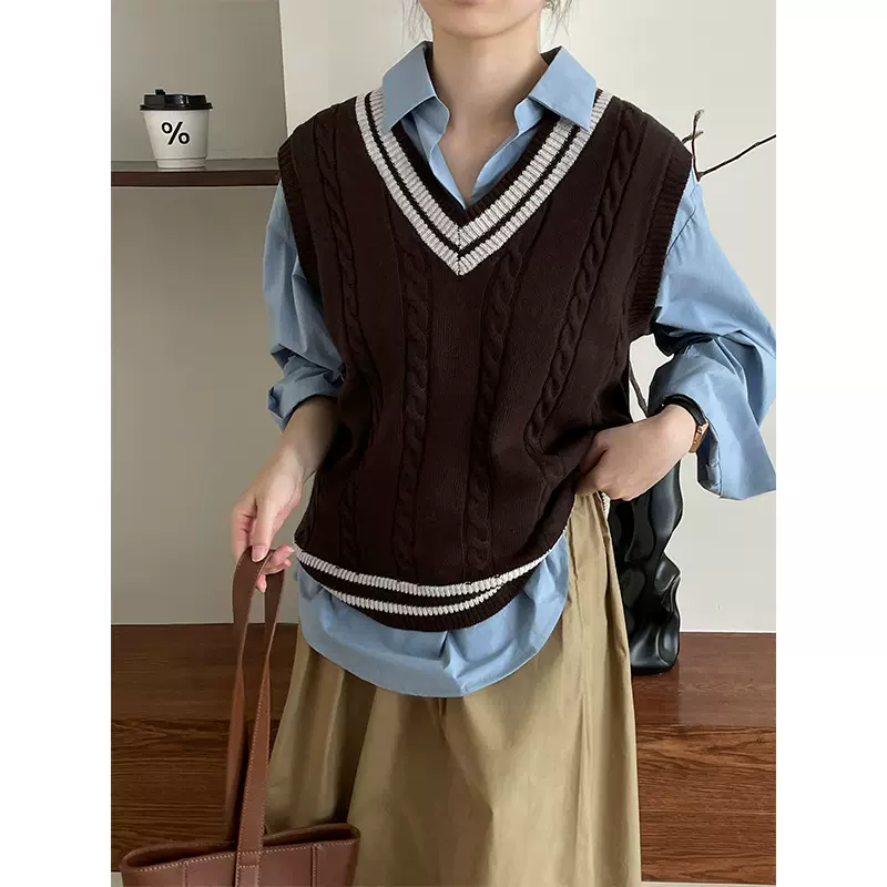 【福利款，不退换】学院风撞色V领麻花针织背心女马甲上衣YL151