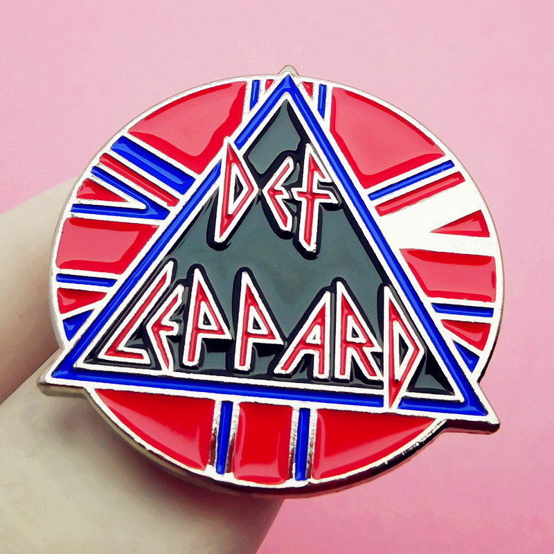 Weibao rock band brooch heavy metal music fans fans schoolbag backpack badge pin accessories wholesale