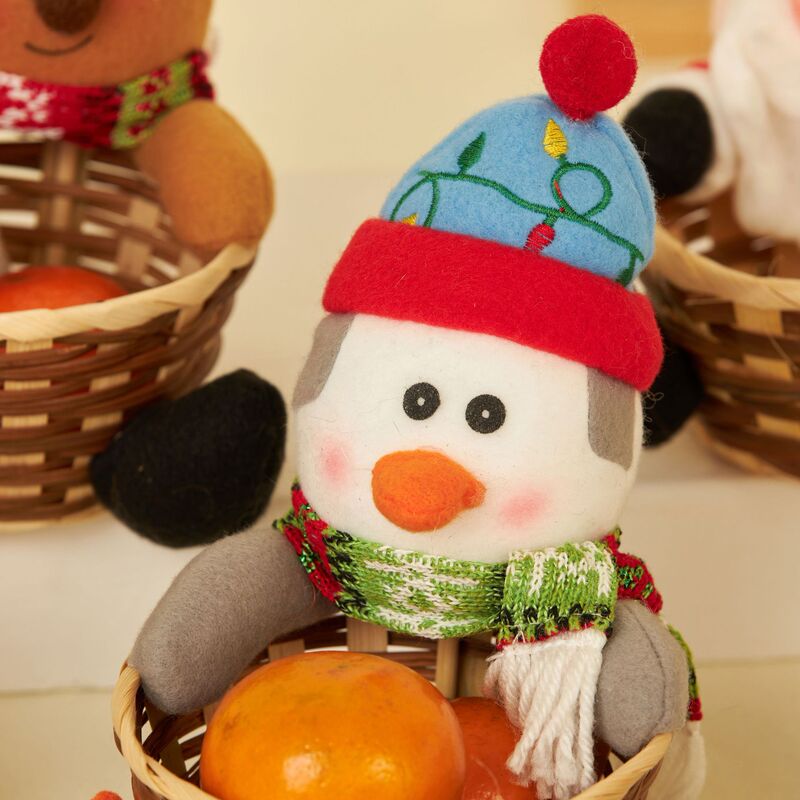 クリスマスの飾りのキャンデーのかごの小さいサイズの藤は果物のかごのクリスマスのデスクトップを編みます。|undefined