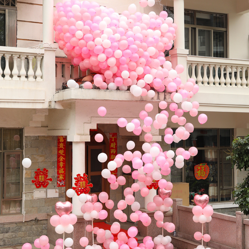 Activity for the Qixi shopping mall, wedding balloon rain falls, net falls, balloons fly, net releases, company opening decoration