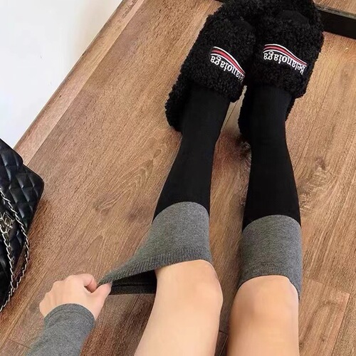 Black and Gray Spliced Socks, Long-Height Autumn/Winter Women's Socks—Over-the-Knee, Leg-Slimming JK Style, Calf-Length, Instagram-Fashionable, & Perfect for Xiaohongshu