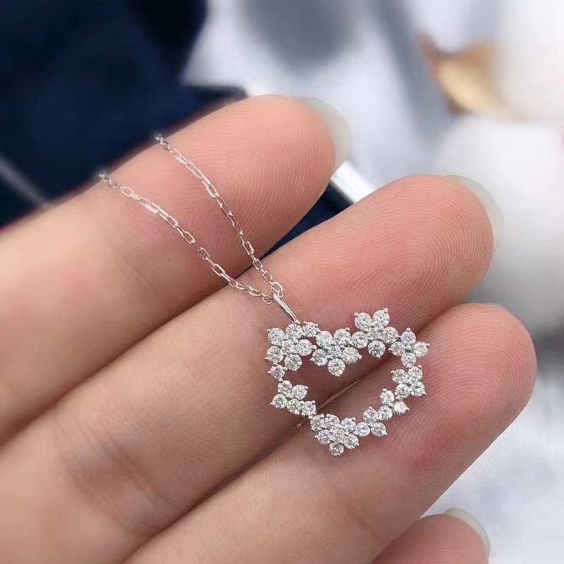 Elegant Simple Style Flower Alloy Zircon Women's Pendant Necklace display picture 6