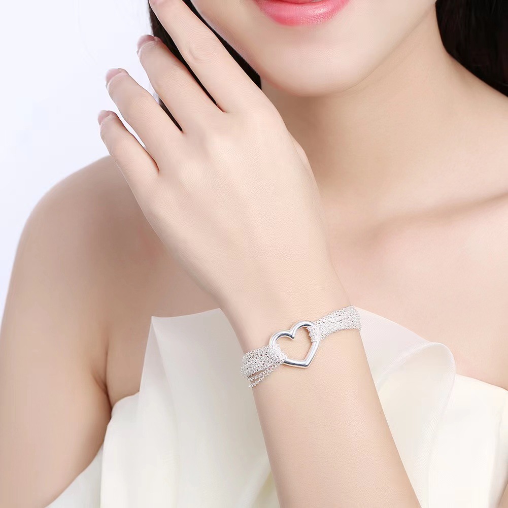 f4b0a8affbe788a812e1cf6849fd33