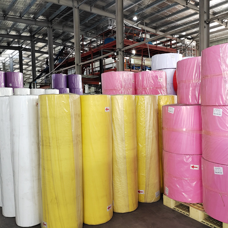 无纺布厂家直供彩色纺粘不织布淡黄色pp无纺布克重定做