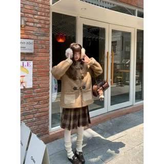 焦糖牛角！拼接连帽短外套