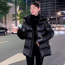 黑金白鸭绒羽绒服女2023新款短款加厚冬季保暖面包服女外套潮