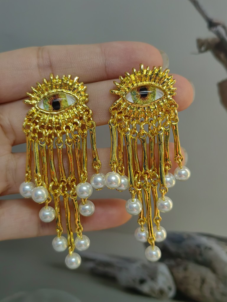 1 Pair Glam Classical Eye Inlay Copper Rhinestones Drop Earrings display picture 3