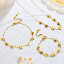 耳钉;项链;戒指