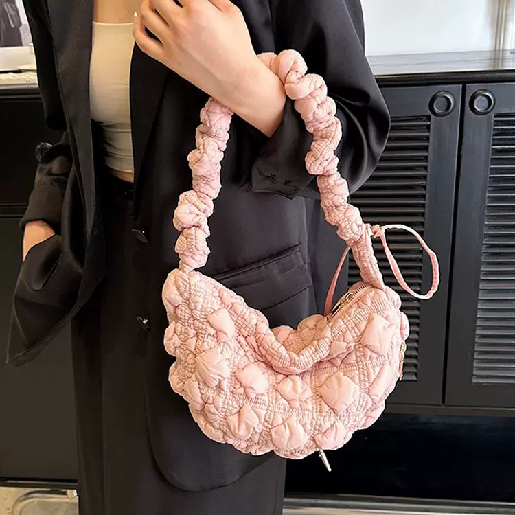 女包bags饺子包休闲大容量羽绒单肩斜挎泡芙包小众百搭褶皱云朵包
