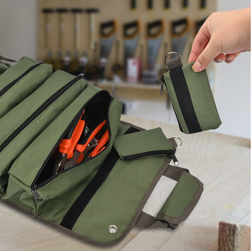 The tool kit features a retractable tool storage bag, a portable and detachable zipper bag, ideal for storing auto repair tools.