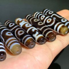卸売りチベット式牙黄老九眼天珠大サイズ天珠原石瑪瑙diyアクセサリーネックレスペンダントプレゼント