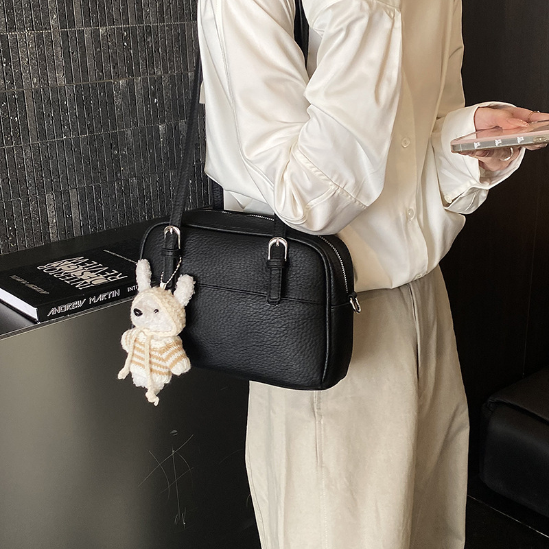 Diseño coreano de nicho litchi 2026 nuevo estilo de viaje diario ocio temperamento de mujer hombro único bolso de tramo inclinado