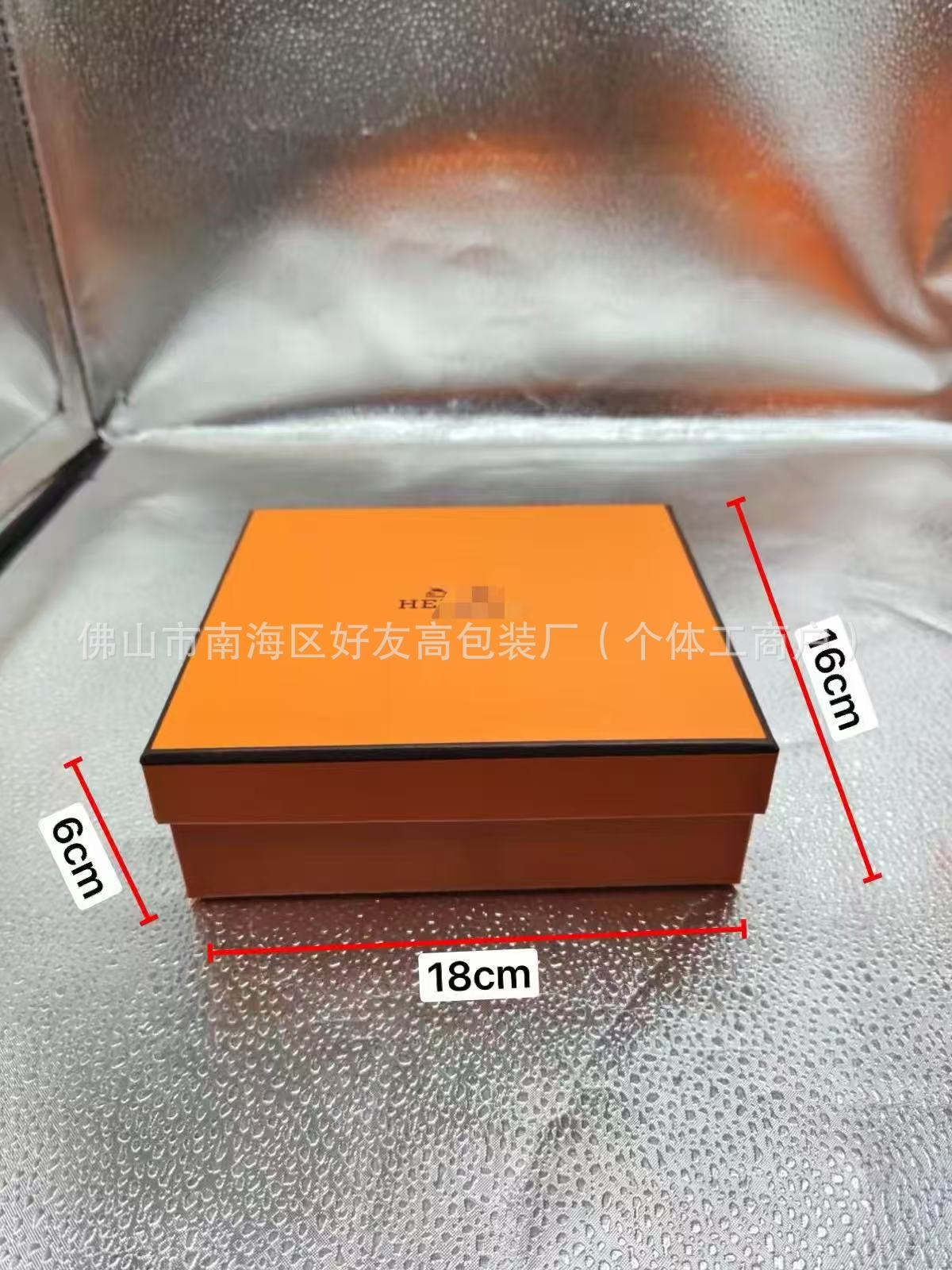 선물 상자 18*16*6 [100ml 향수 수용 가능] 재고 있음