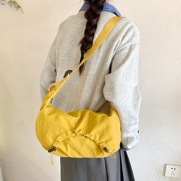 Women's Canvas Bag 2026 New Trendy Fashion Simple Casual Shoulder Crossbody Bag Pleated Artistic Commuting Dumpling Bag