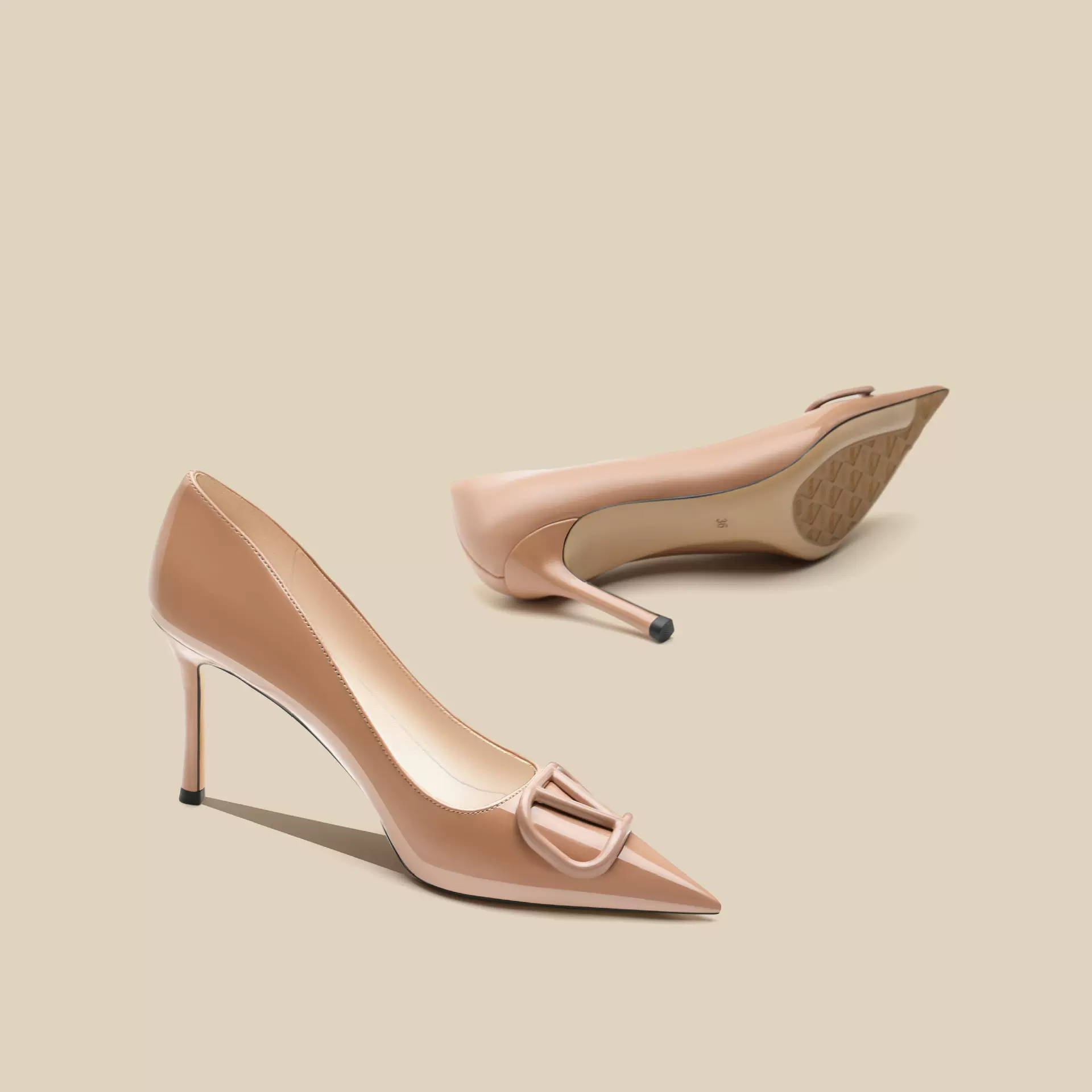 裸色高跟鞋女2025新款法式名媛气质V家扣细跟浅口尖头V扣单鞋女潮