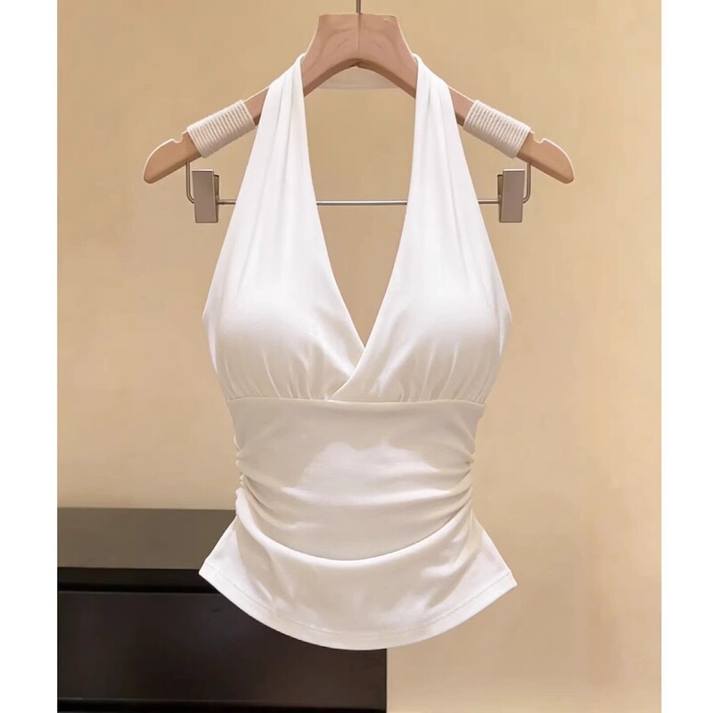 Purely alluring halter neck V-neck backless camisole for women, suitable for summer, can be worn as an outer layer or as an inner layer, with built-in chest pads, slim fit and sexy top Purely alluring halter neck V-neck backless camisole for women, suitable for summer, can be worn as an outer layer or as an inner layer, with built-in chest pads, slim fit and sexy top