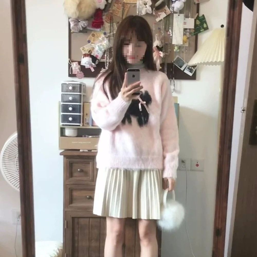 Cute design three dimensional knitted sweater with a round collar…