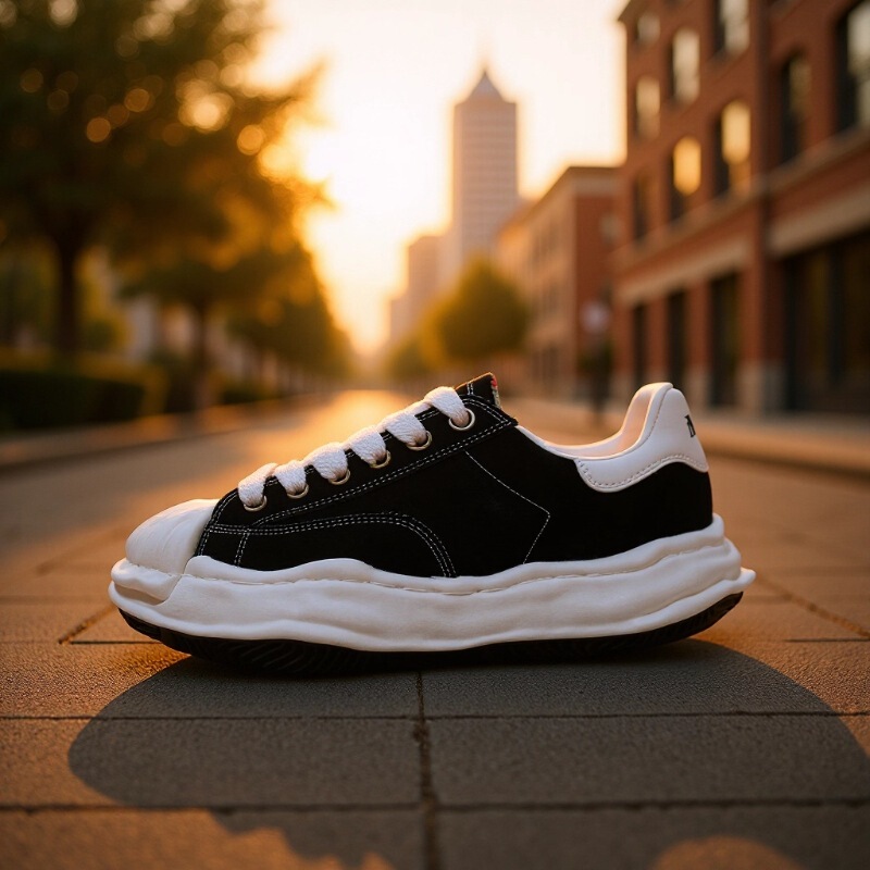 Pure Original Akita Height Increasing Shoes Mmy Dissolving Shoes Retro Dad Shoes Sneakers Cross-Border Canvas Shoes for Women One Piece Drop Shipping