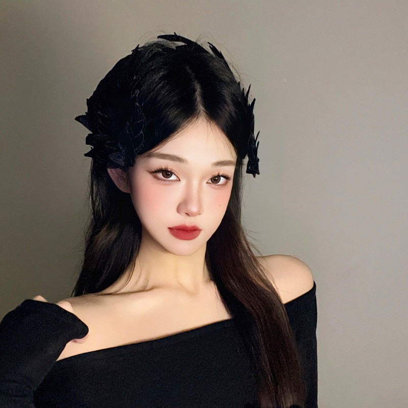Angel Wings Lolita Embroidered Hairpin, White Fabric Cosplay Headwear for Halloween — detail image 2