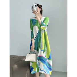 连衣裙;女式T恤;时尚休闲套装