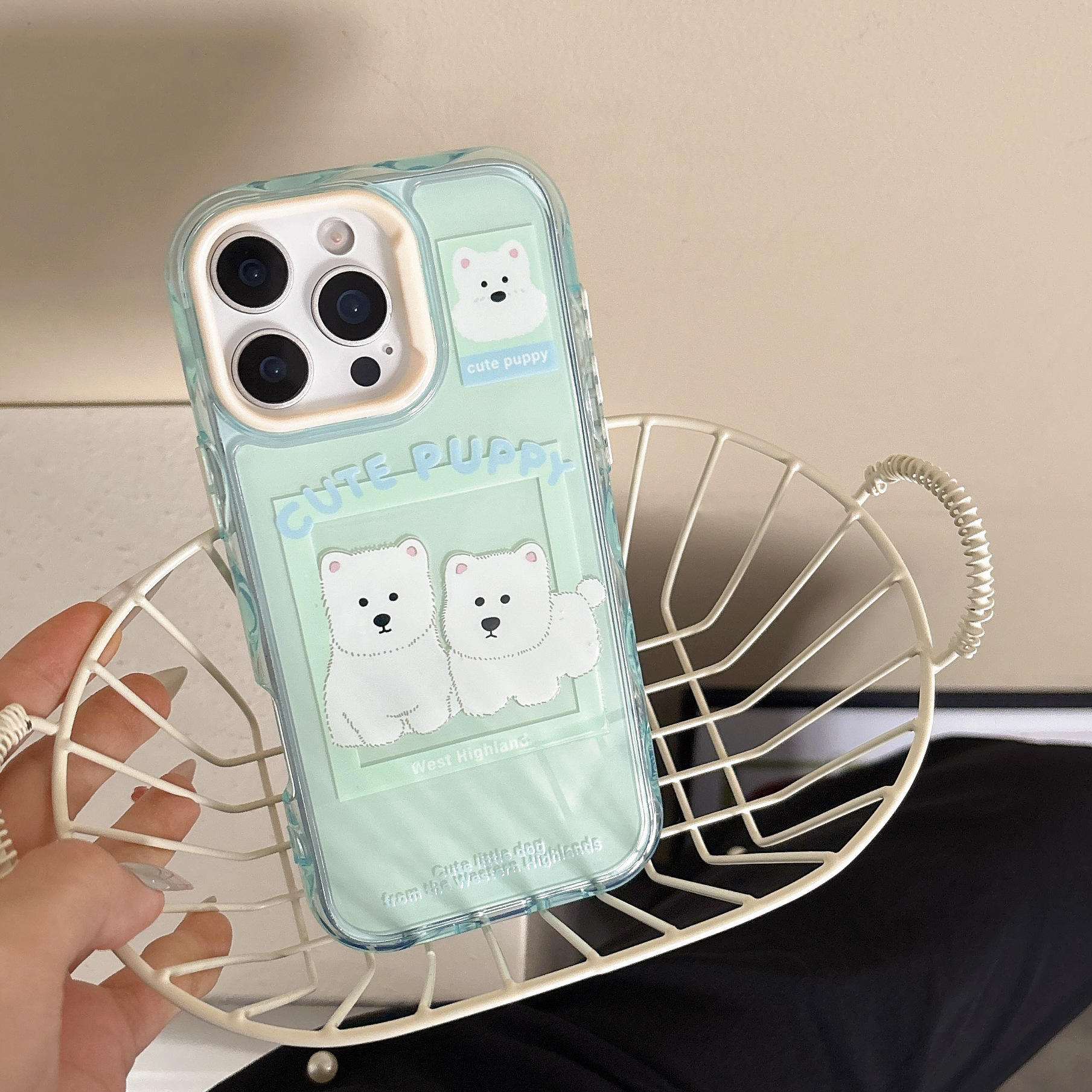 Dibujos animados coreanos Graffiti Little White Dog Adecuado para Apple 16proMax Funda para teléfono móvil 15Pro Verano 14/13 Mujer 15PM