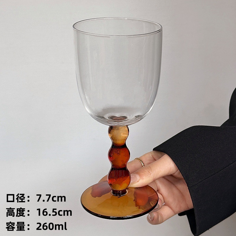 파란색 잔-커피 색상