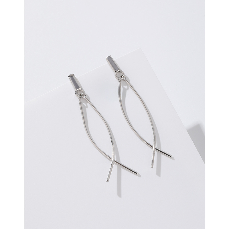 925 plata esterlina Cruz borla pendientes mujer luz lujo nicho diseño 2023 nuevo Stud pendientes temperamento alto sentido pendientes