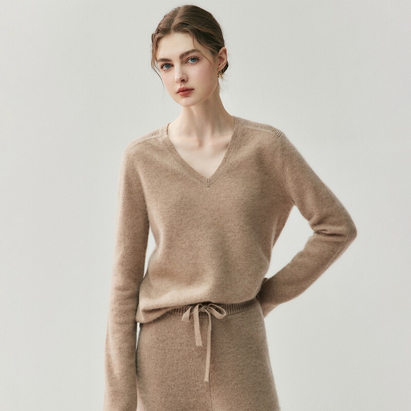 2025 Autumn/Winter New V-Neck Saddle Shoulder Women's Knitted Cashmere Sweater Fashionable Versatile Soft Comfortable Women's Sweater