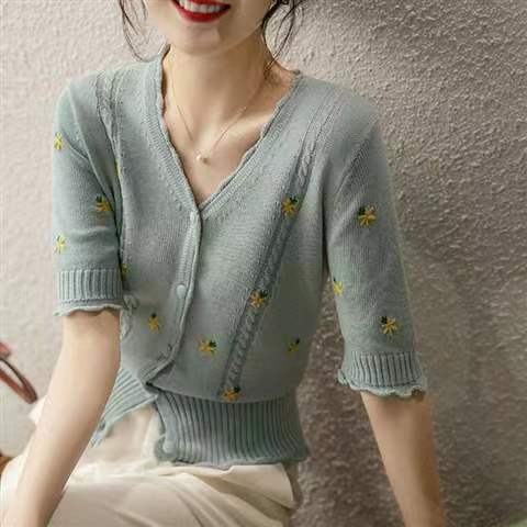 V-neck Daisy Lace Sleeve Cotton Knitted Cardigan Women's 2023 Summer New Korean-style Slimming Short-sleeved Base Shirt V-neck Daisy Lace Sleeve Cotton Knitted Cardigan Women's 2023 Summer New Korean-style Slimming Short-sleeved Base Shirt