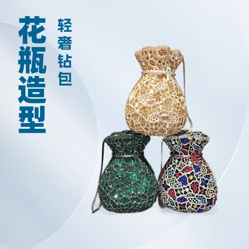 Clutch nuevo vaso de diamantes bolsas de cena bolsas de maquillaje europeas y estadounidenses perforadas a mano bolsas de mano de metal agujeradas