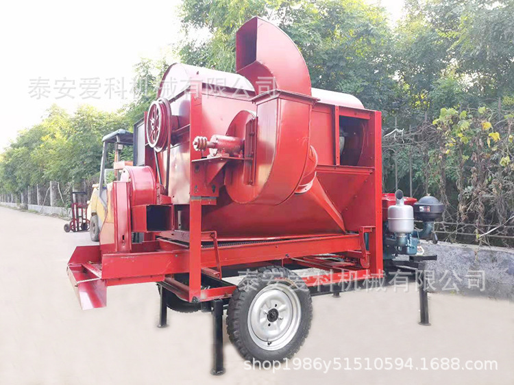 新款小麦谷子孜然蚕豆大豆萝卜脱粒机柴油机版四轮车带稻麦脱粒机