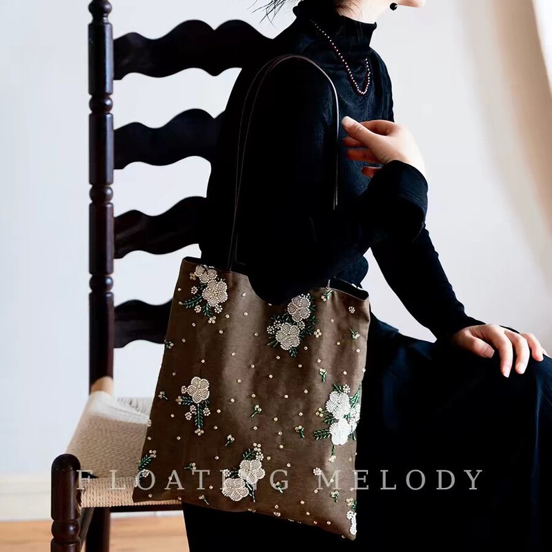 New Chinese-Style Retro Autumn Heavy-Duty Beaded Embroidery Stylish Commuter Single-Shoulder Large Denim Tote Bag for Laptop New Chinese-Style Retro Autumn Heavy-Duty Beaded Embroidery Stylish Commuter Single-Shoulder Large Denim Tote Bag for Laptop