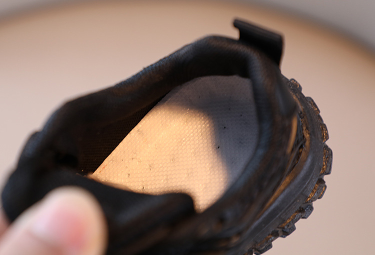 2024 Primavera Autunno Nuove scarpe alla moda per pneumatici Versatili per ragazze e ragazzi, Scarpe sportive in rete bianche e nere, Ragazzi casual_voghion.com