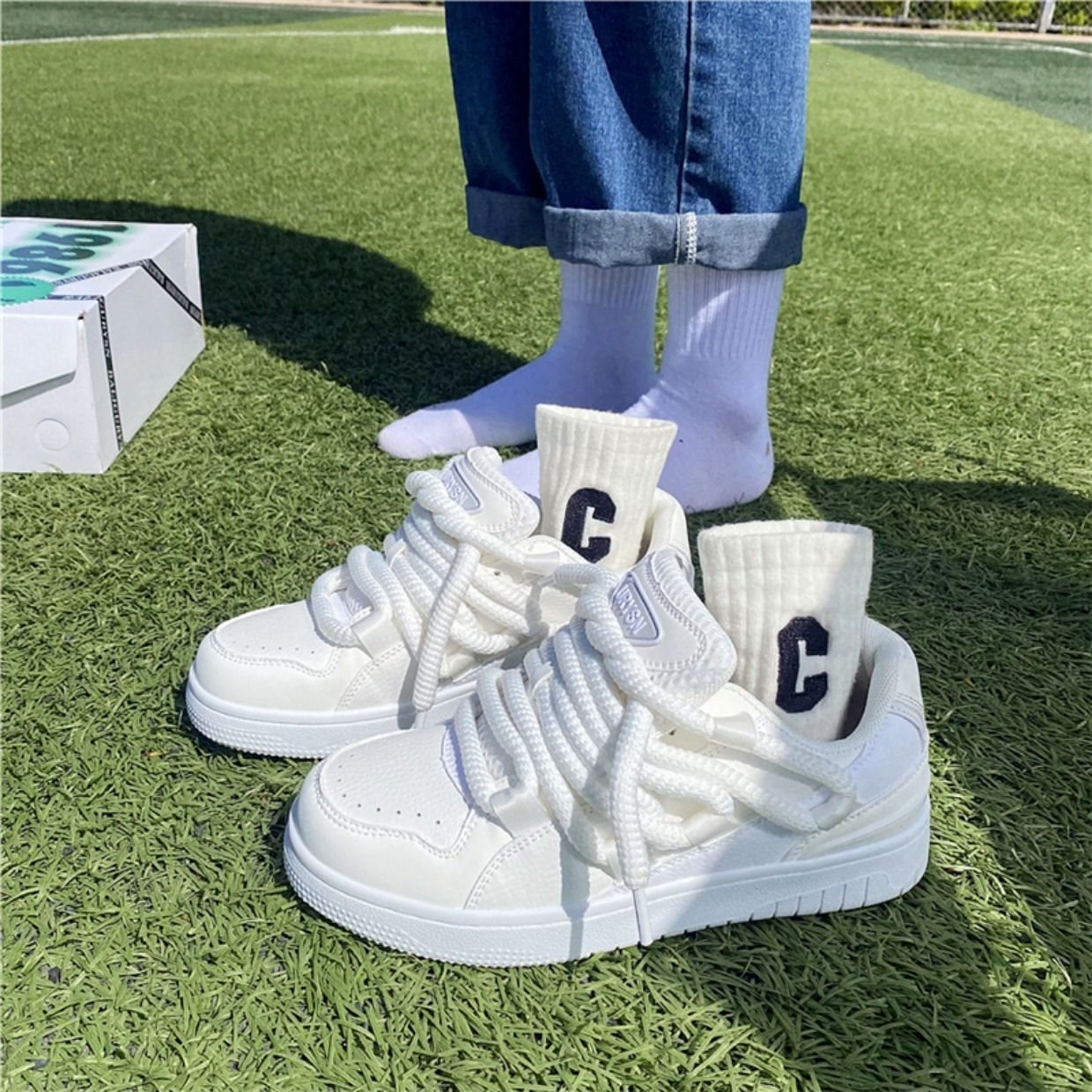 Zapatos de pan, diseño de trenzas sucias, zapatos de skate para mujeres, super caliente, deportivo casual, zapatos blancos de moda, otoño de 2023 nuevo