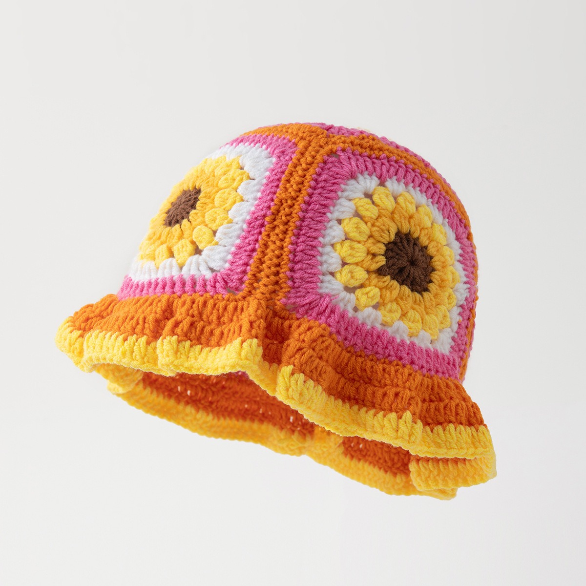 Cappello da pescatore a forma di girasole lavorato all'uncinetto a mano con motivo in pizzo, berretto rotondo in stile boho vintage per autunno e inverno, cappello retrò patchwork_voghion.com