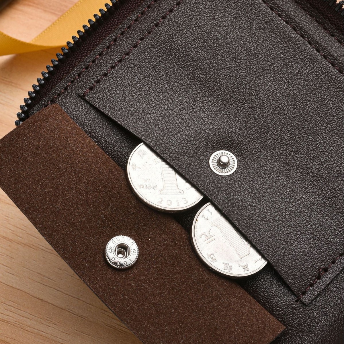 polyurethane casual retro capacious wallet with zipper