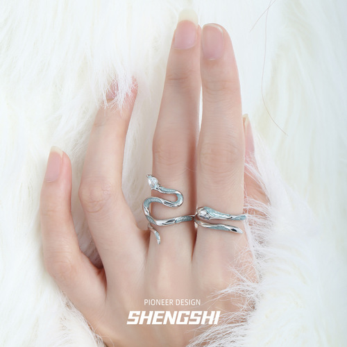 Original ice blue snake courtyard ring for women with niche personality, versatile opening, high-end cold style ring jewelry
