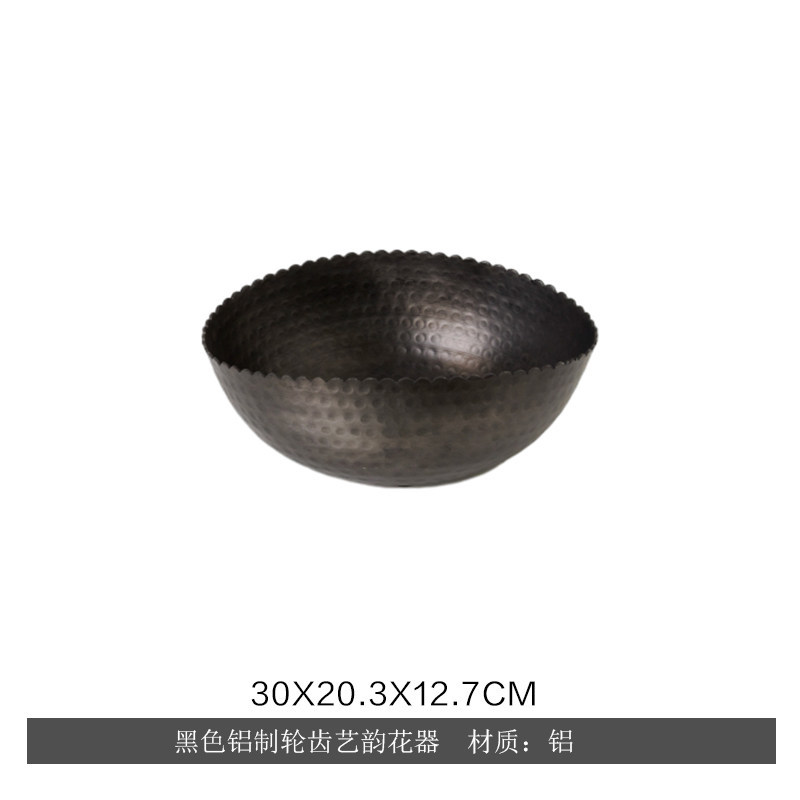 Maceta Martillada Metálica de Metal Semiartesanal para Flores y Decoración del Hogar