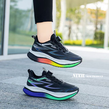 2025年秋季新款儿童时尚旋转扣轻便透气跑步鞋