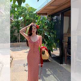 夏季甜美法式红色格子吊带连衣裙子女度假风鱼尾连衣裙长裙女装
